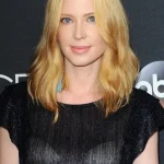 Emma Booth – Wiki, Biography, Age, Weight, Height, Family, Career, Net Worth, Boyfriend, and More